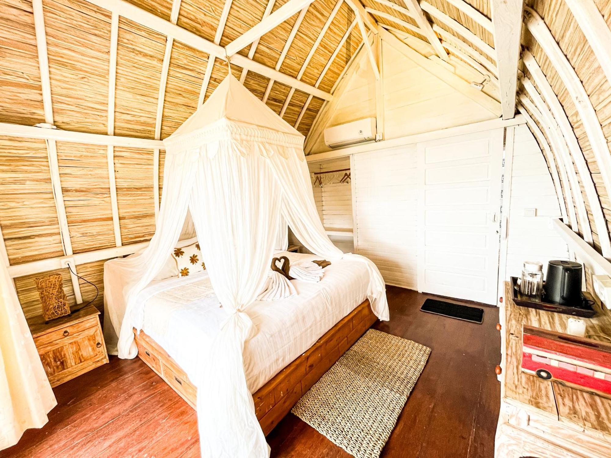 Villa The Edge Lembongan Esterno foto